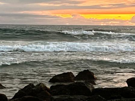 Hawaii waves and sunset